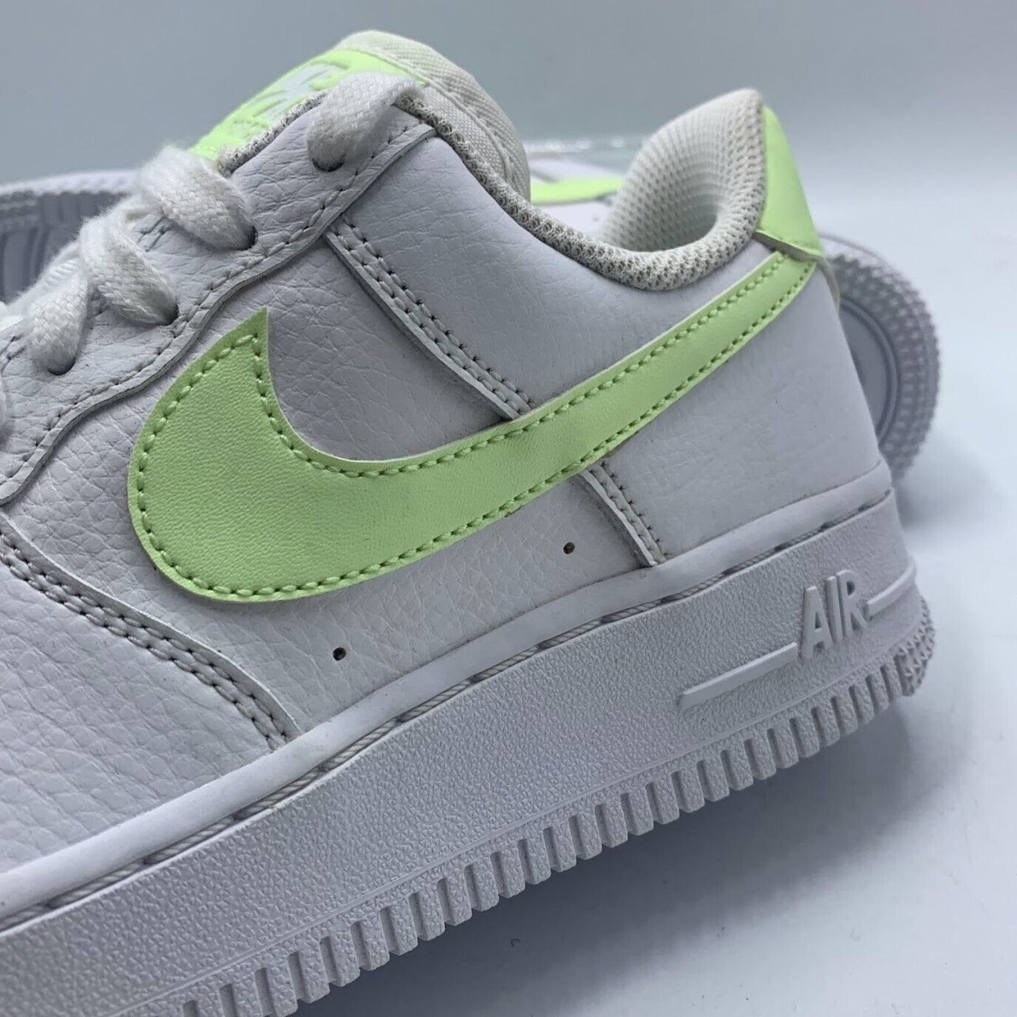 Nike Air Force 1 '07 White Volt 315115-155 NEW NO LID