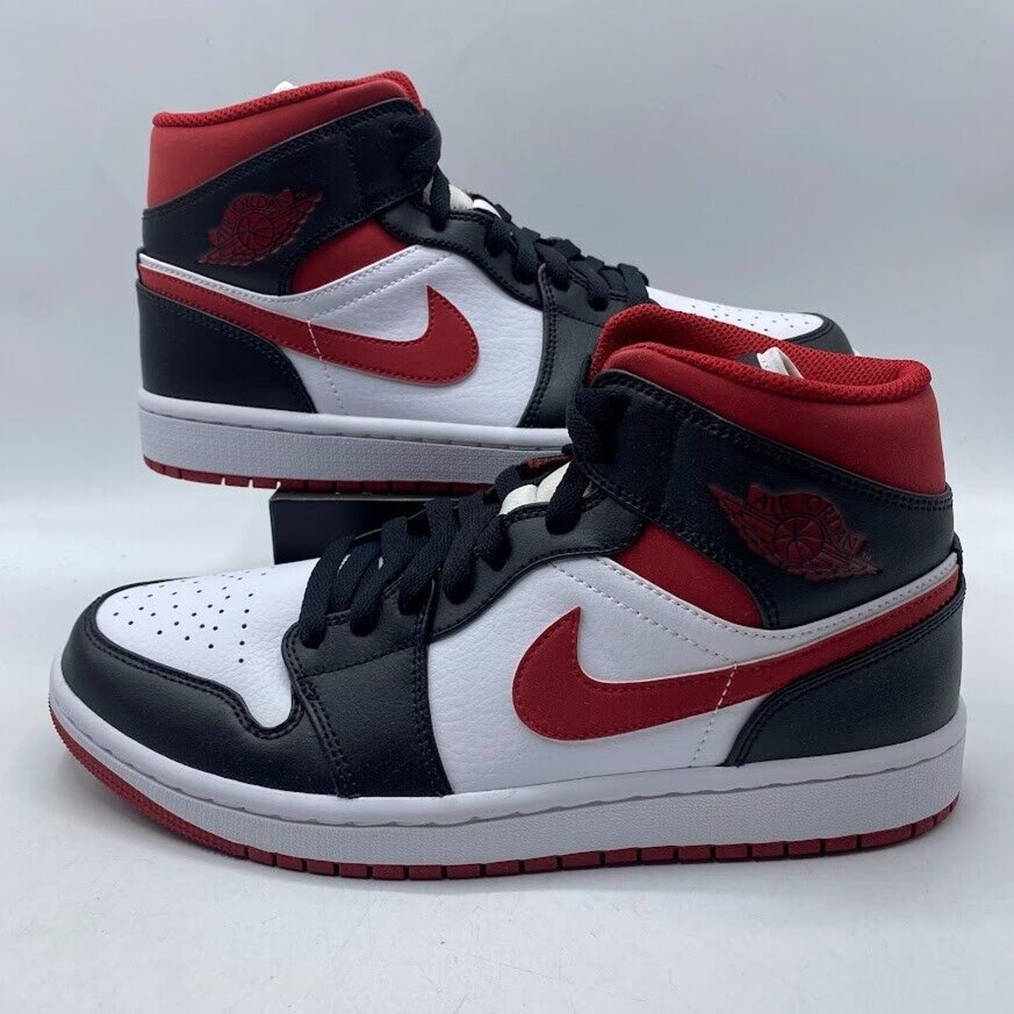 Nike Air Jordan 1 Mid Gym Red Black Toe White 554724-122 Men's Size 7.5 NEW