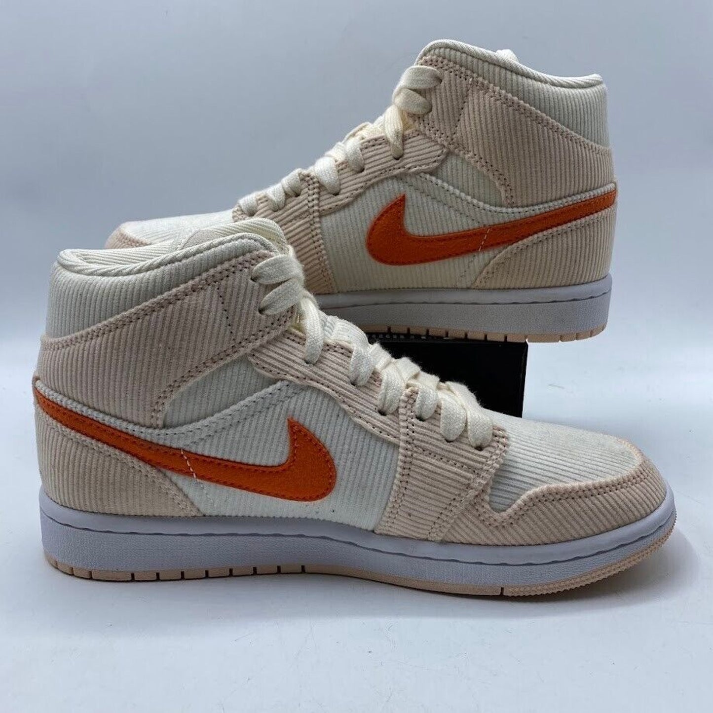 Nike Air Jordan 1 Mid SE Corduroy Sail Orange Quartz DA8009-108 Size 6.5 Women's