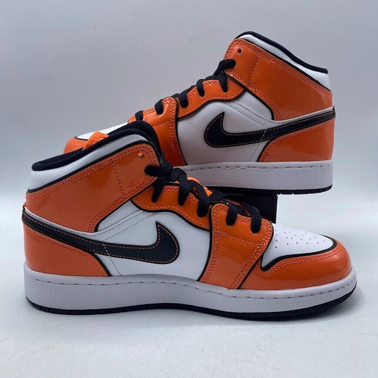 Nike Air Jordan 1 Mid (GS) Turf Orange BQ6931-802 NEW