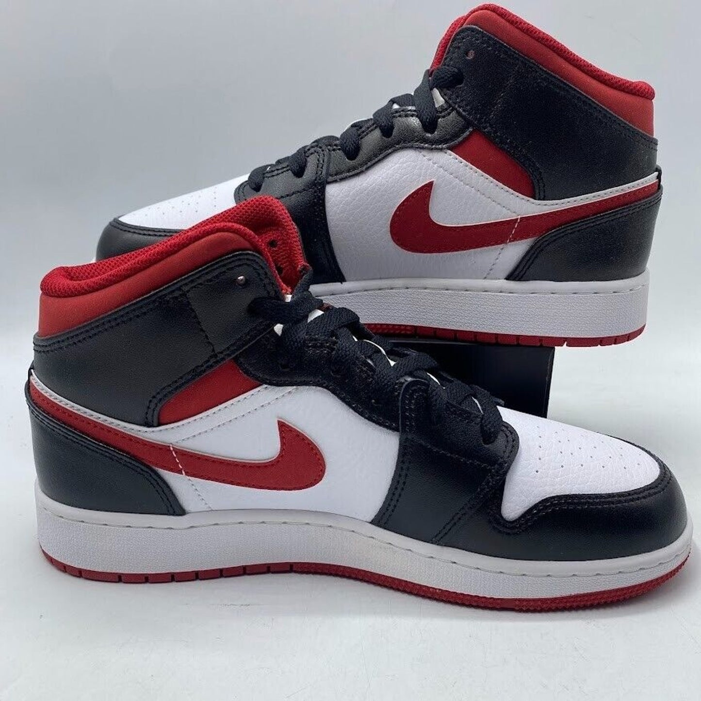 Nike Air Jordan 1 Mid (GS) Gym Red Black DJ4695-122 NEW