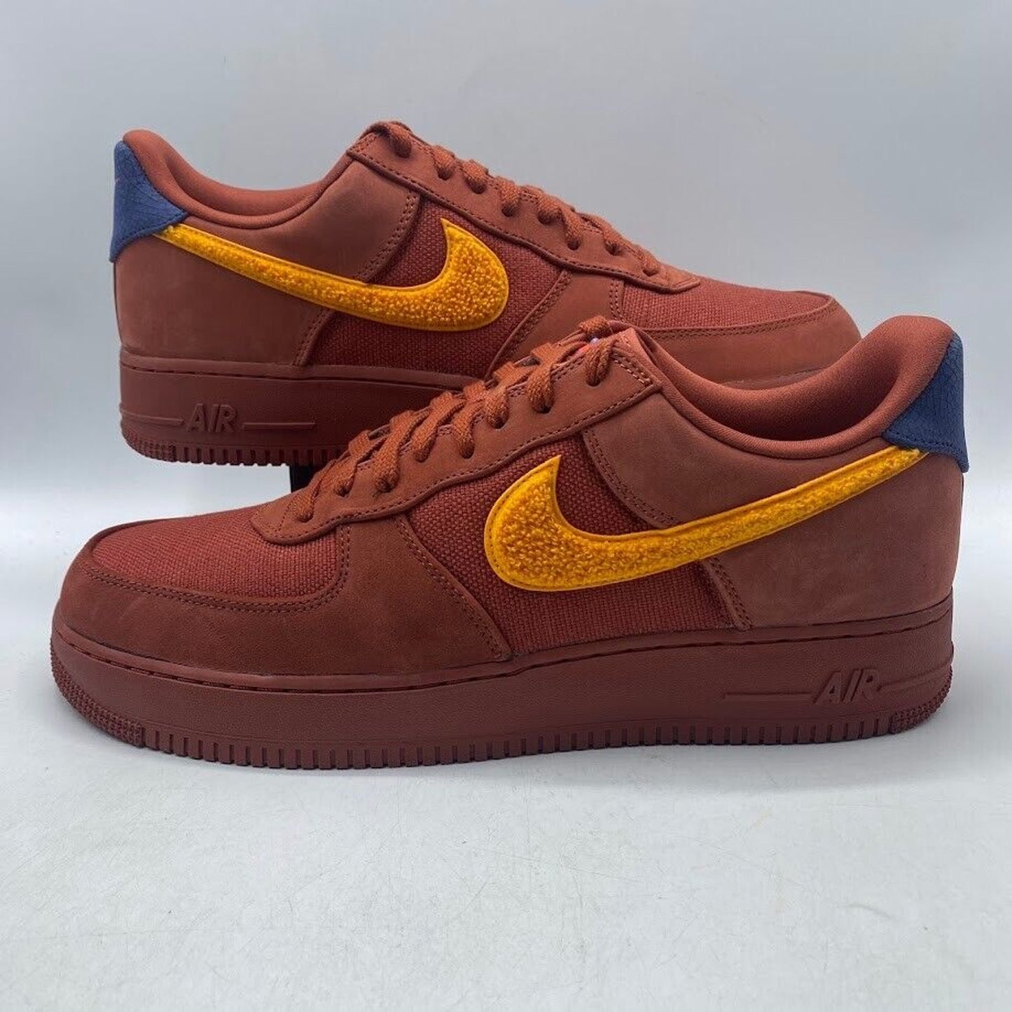 Nike Air Force 1 Low SP La Familia DV5153-600 NEW